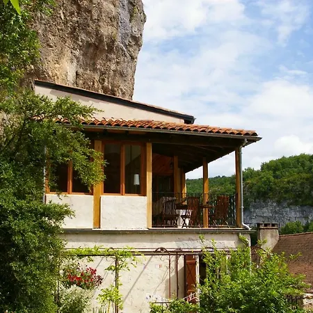 住宿加早餐酒店 Un Jardin Dans La Falaise