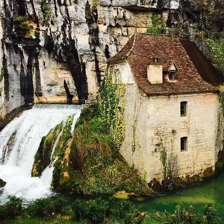 Un Jardin Dans La Falaise *