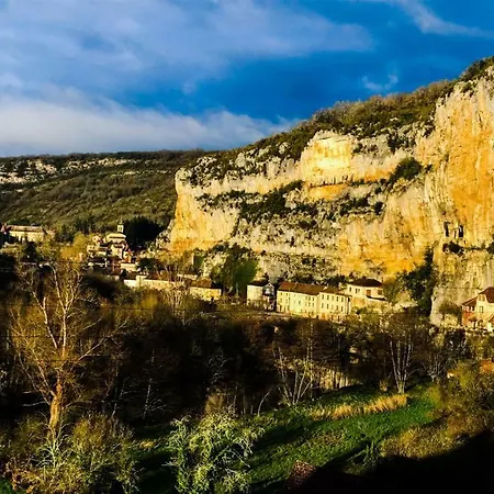 Un Jardin Dans La Falaise